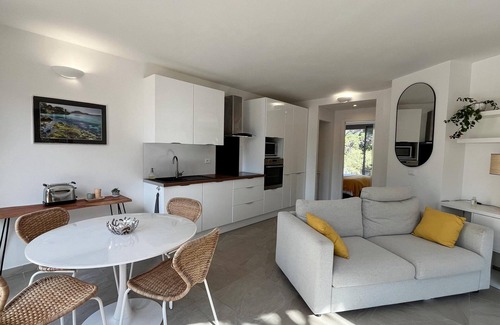 Saint-Raphael Apartamento | Piso nuevo con aire acondicionado en casa + jardín tranquilo a 500m del mar.