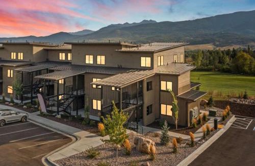 Wolf Creek Casa | NEW Alpine Adventure Wolf Creek Golf Course Heart Eden