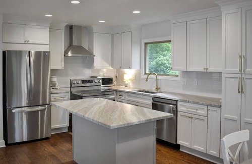 Huron Casa | NEW~AMAZING Lake Views~Rain or Shine!!Close to Cedar Point and many area BEACHES