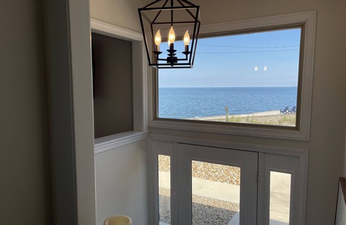 Huron Casa | NEW~AMAZING Lake Views~Rain or Shine!!Close to Cedar Point and many area BEACHES