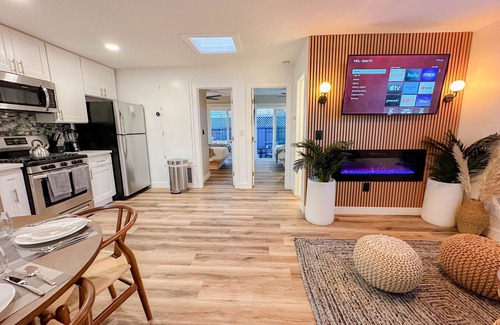 Hillcrest Casa | *NEW AMAZING URBAN OASIS! SPA-FIRE-DECK-GR8 DEAL!