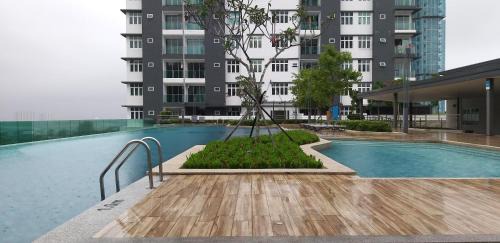 Kajang Apartamento | New and Comfy Vacation Home
