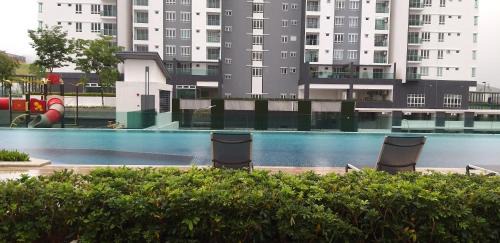 Kajang Apartamento | New and Comfy Vacation Home