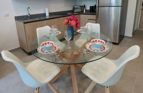 Puntarenas Apartamento | New and modern apartment. A few steps to the pool and a few minutes to the beach