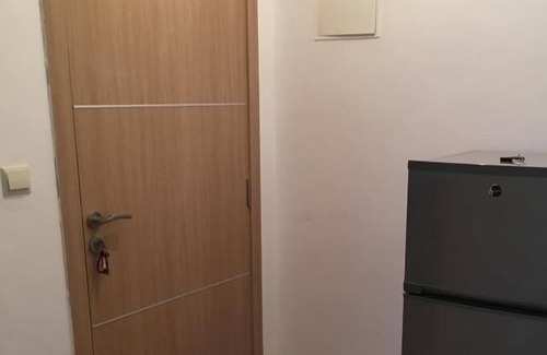 Boukhalef Apartamento | Apartamento nuevo y ordenado cerca del mar y del aeropuerto