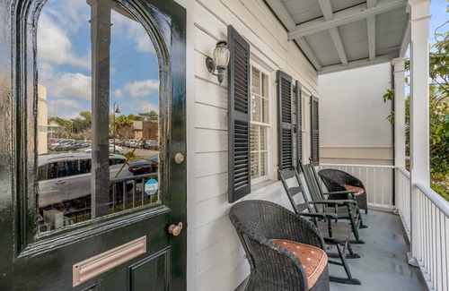 The Point Apartamento | NEW! Antique Charm: Downtown Beaufort Home