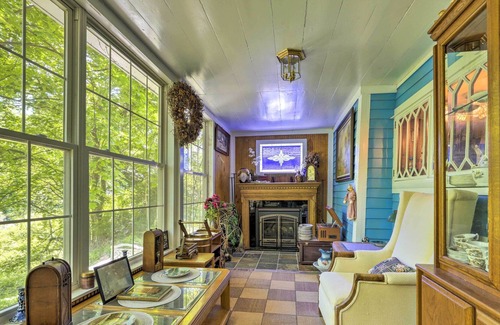 Woodstock Casa | NEW! Antique-Filled Home, 1/2 Mi to Woodstock Fair