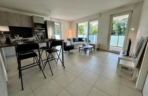Illkirch-Graffenstaden Apartamento | New apartment with large terrace!