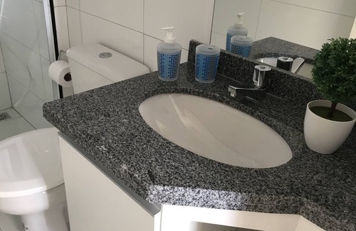 Farolandia Apartamento | Apartamento nuevo 3/4, cómodo y bien ubicado.