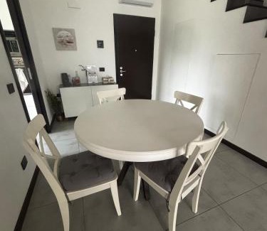 Cremona Apartamento | New Apartment a Stone's Throw from the Fair