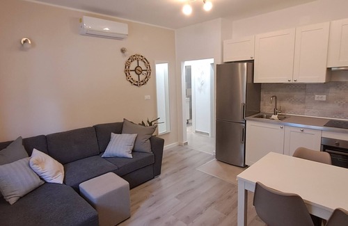 Sibenik Apartamento | NEW Apartment, A2+2, Family house - OPG Rudan, garden pool, terase, wi-fi