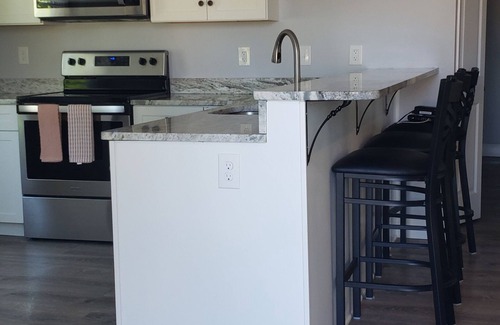 Narragansett Pier Apartamento | New apartment in Narragansett Pier!