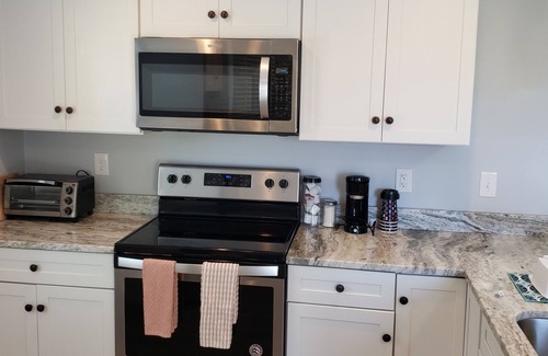 Narragansett Pier Apartamento | New apartment in Narragansett Pier!
