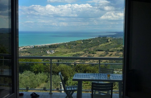 Vasto Condominio | Apartamento nuevo en Vasto, A / C, con impresionantes vistas del Adriático