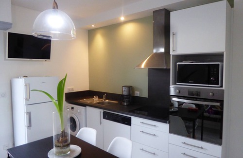 Angresse Apartamento | Apartamento nuevo en villa con entrada independiente.