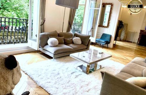 Passy Apartamento | New! Apartment Luxury Passy-Kennedy in front of Eiffel Tower