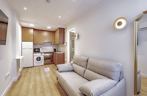Rejas Apartamento | New Apartment Madrid Feria 103