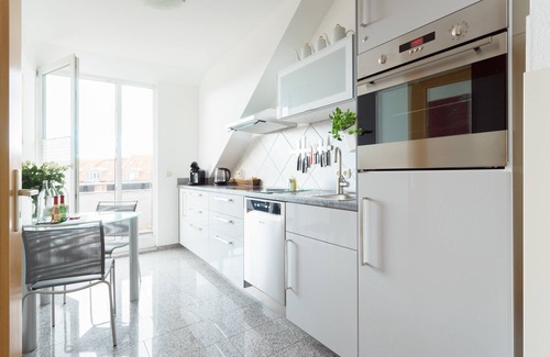 Andreasvorstadt Apartamento | Nuevo apartamento con vistas a la ciudadela Petersberg