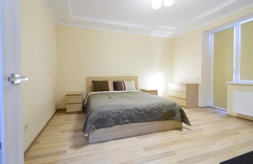 Lychakivskyi District Apartamento | NEW Apartment on Zhasmynova Street 5b