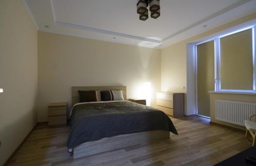 Lychakivskyi District Apartamento | NEW Apartment on Zhasmynova Street 5b