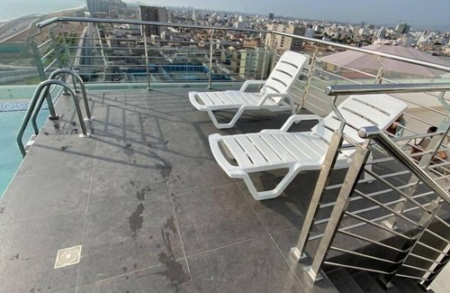 San Miguel Apartamento | Departamento Nuevo con piscina frente al mar