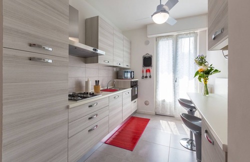 Gallaratese Apartamento | NUEVO! ¡Apartamento de tres habitaciones X6 con WIFI, metro M1!