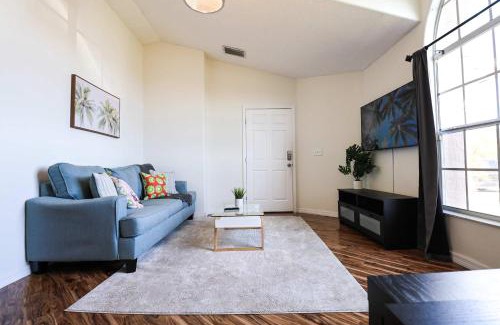 Buena Ventura Lakes Apartamento | New APT 15Min Drive Disney and Airport - Parks KingBed Pets