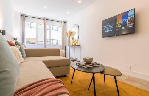 Recoletos Apartamento | NEW APT in the heart of Madrid