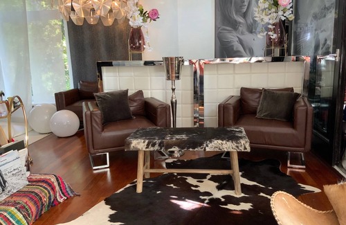 Munchen District Casa | New ✨: Artist's house with chalet and terrace 15 minutes from Munich city center
