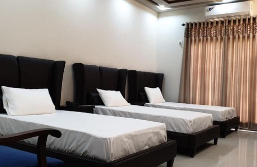 PECHS Casa | New Asaish Inn