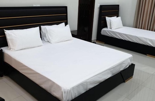 PECHS Casa | New Asaish Inn