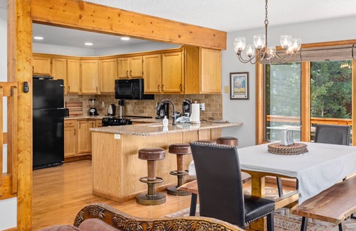 Aspen Brook Casa | NEW! Aspen Brook Kyle Cabin By Estes Park Homes