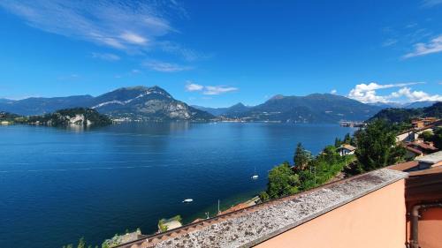 Fiumelatte Apartamento | New Attic Lake View 2