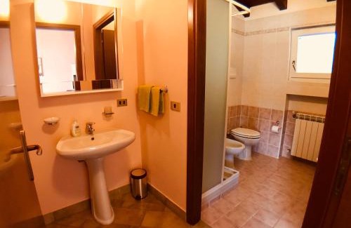 Fiumelatte Apartamento | New Attic Lake View 2