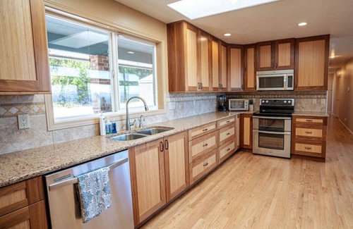 Port Angeles Casa | NEW "Aurora Haven": World Top VIEW 10 Acer Privacy