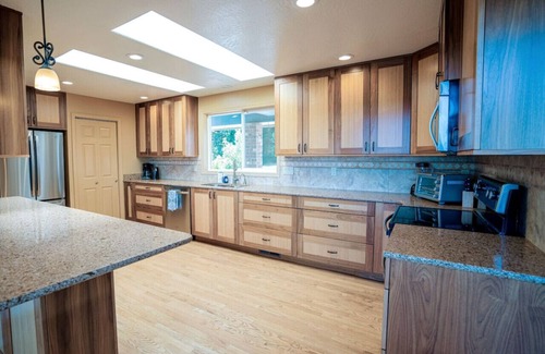 Port Angeles Casa | NEW "Aurora Haven": World Top VIEW 10 Acer Privacy
