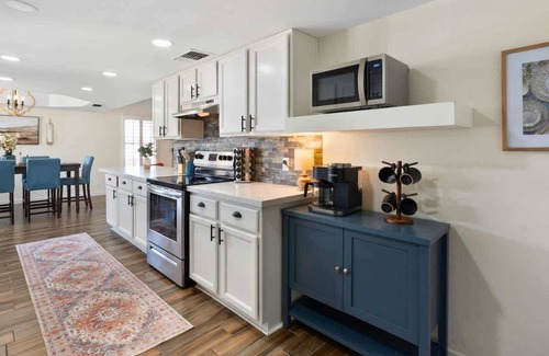 East Mesa Casa | *NEW* Backyard Oasis! Heated Pool, Spa, Mini Golf!