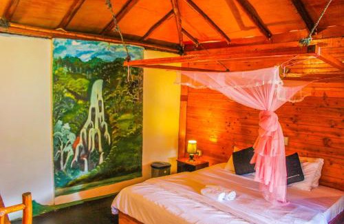 Ella Cabina | New Bamboo Cabana Ella