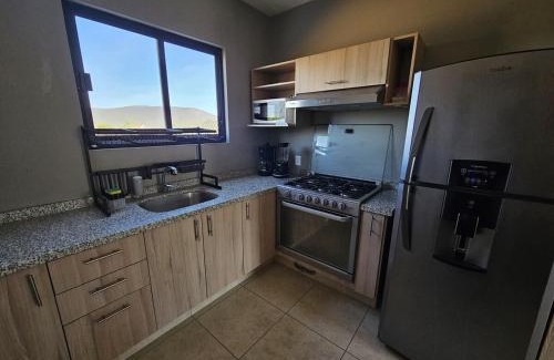 Jimenez Apartamento | New Bamboo Los Pirineos business and leisure