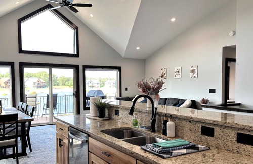 New Lisbon Casa | NEW! Beach Lake Oasis