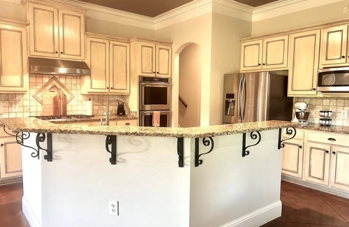 Mount Meigs Casa | NEW! Beautiful Country Chateau on 6+ Private Acres