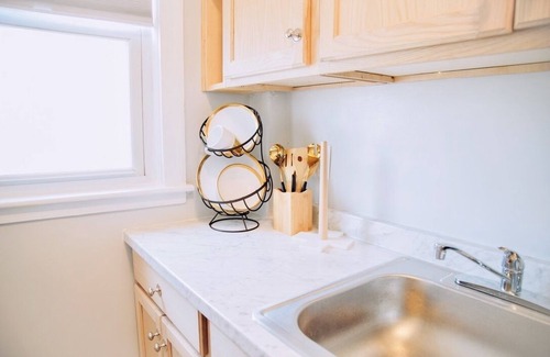 New Bedford Casa | Private New Bedford Getaway Near Riverside Park!