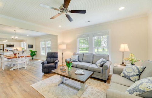 New Bern Casa | New Bern Vacation Rental on Farm with Fire Pit!