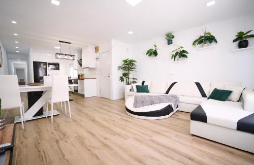 Benicarlo Apartamento | New Big City Center Apartment 4th floor no elevator