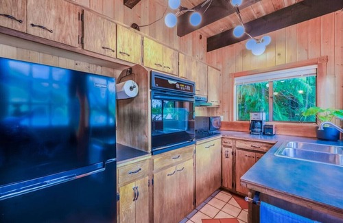 Port Angeles Casa | NEW-"Blue Haven" Iconic Lakefront 4 Season Retreat