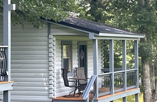 Floyd Cabina | NEW! Blue Ridge Bound Cabin 328