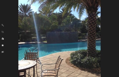 Bonita Springs Condominio | Nuevo condominio de Bonita Springs ubicado cerca de Nápoles, playas, restaurantes y tiendas.