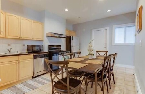 Dudley - Brunswick King Condominio | NEW! Boston Condo Near MBTA, 3Mi to Fenway! (U1)