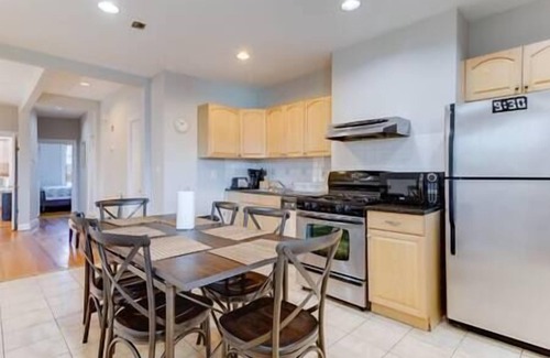 Dudley - Brunswick King Casa | NEW! Boston Full Home Near MBTA! 3 Mi To Fenway!