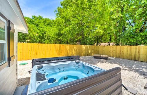 New Braunfels Casa | New Braunfels Haven with Hot Tub and Fire Pit!